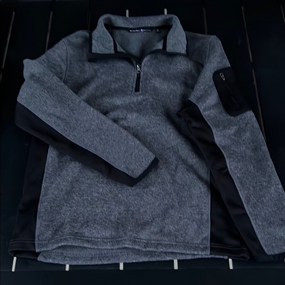 Beverly Hills Polo Club Gray and Black Pullover
